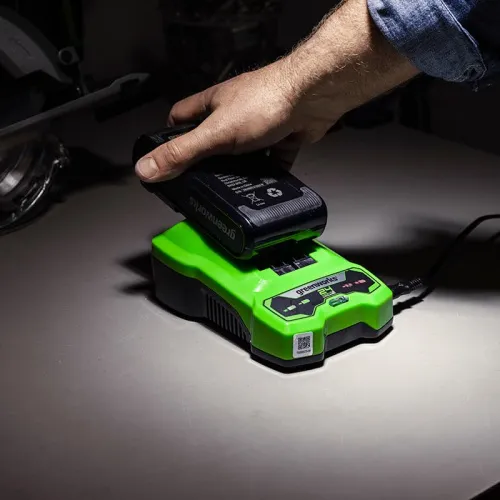 Аккумулятор с двумя USB-C разъемами Greenworks G24B4+ 24V 2940407 (4 Ач) — детальное фото