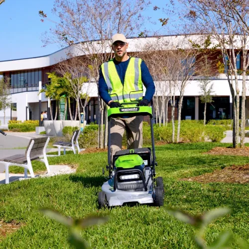 Самоходная газонокосилка Greenworks LM221S 82V 2519407 (56 см)  бесщеточная аккумуляторная — детальное фото